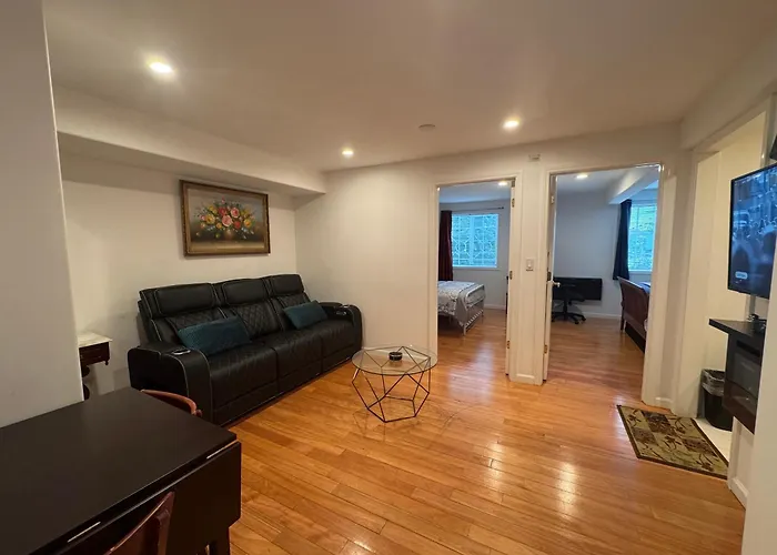 San Francisco 2 Bedroom With Parking Near Bart