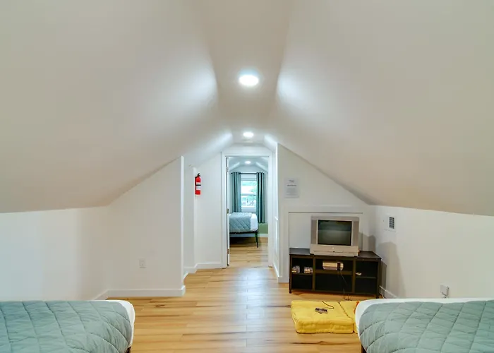 Burnside Vacation Rental, Walk To Lake Cumberland!