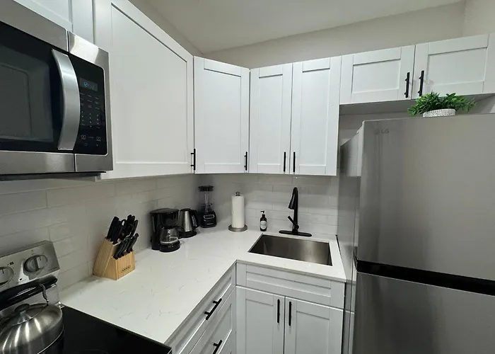 Progresso Apartments & Homes By Lowkl