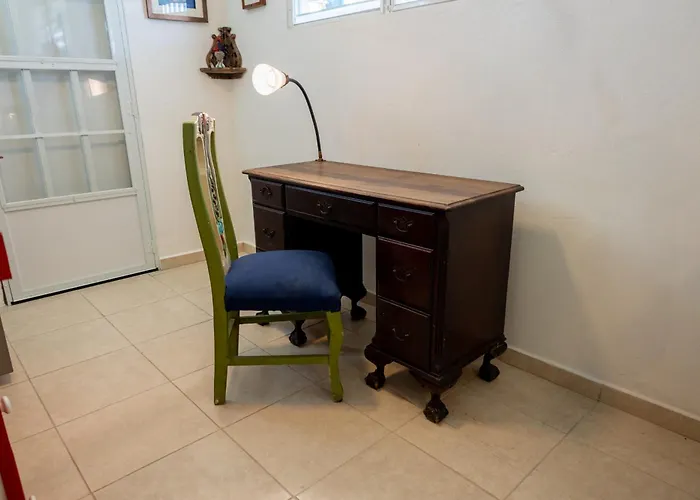 Studio 1 Tinima With Garden Access
