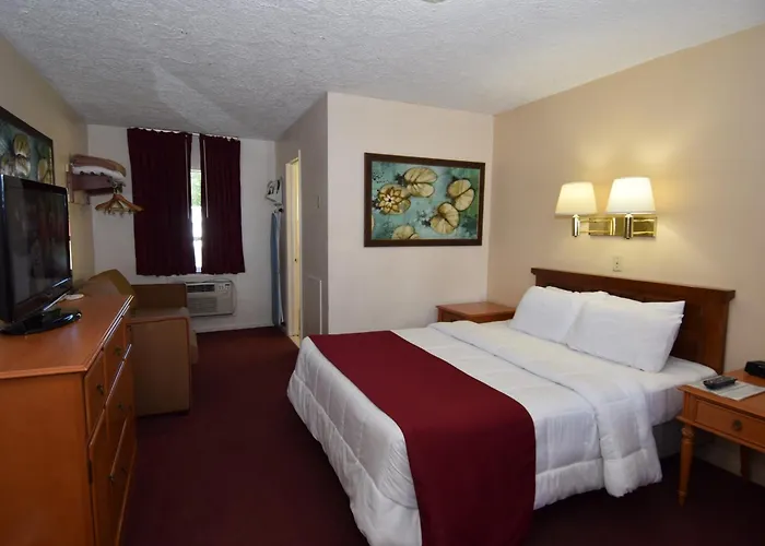 Knights Inn Oswego East