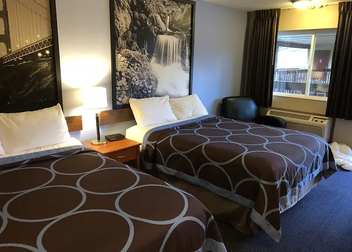 Super 8 By Wyndham Albany Corvallis