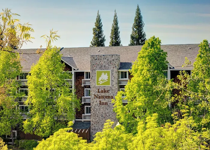 Lake Natoma Inn