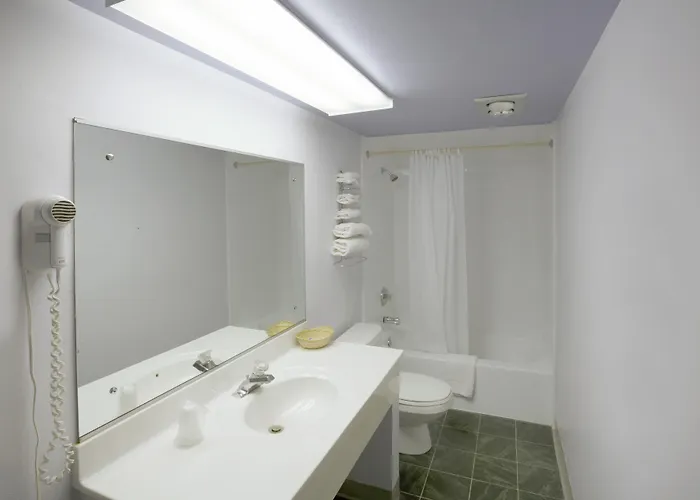 America'S Best Value Inn Litchfield