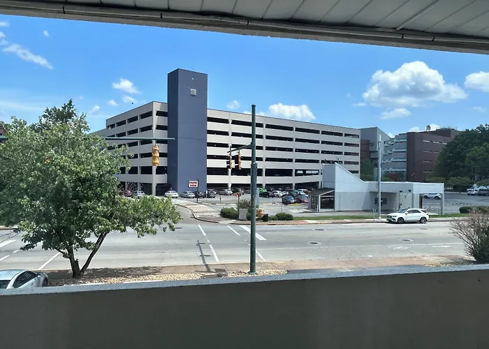 Hotel Bo, A Days Inn By Wyndham Chattanooga Downtown