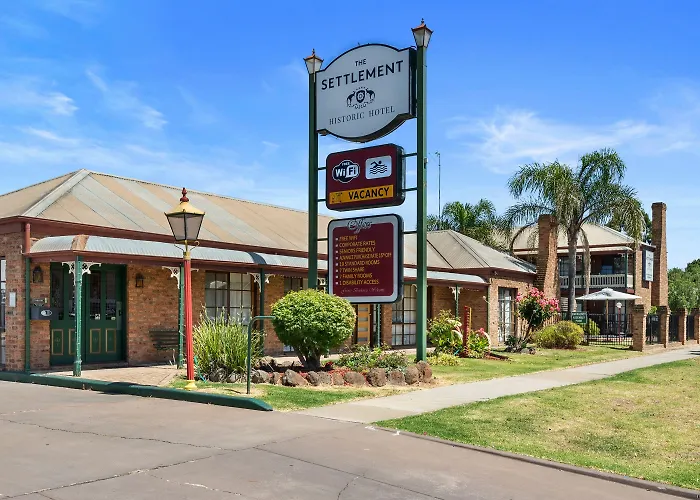 The Settlement Historic Hotel