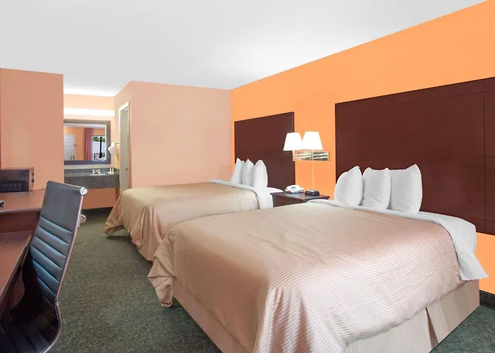 Days Inn By Wyndham Moulton