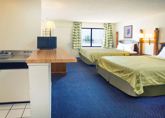Travelodge By Wyndham Indio