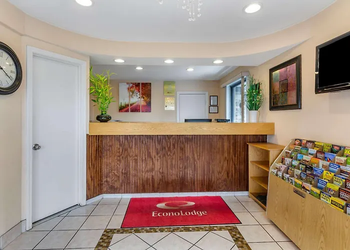 Econo Lodge Roanoke Civic Center
