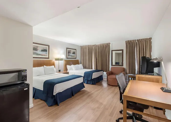 Americas Best Value Inn-Painted Post