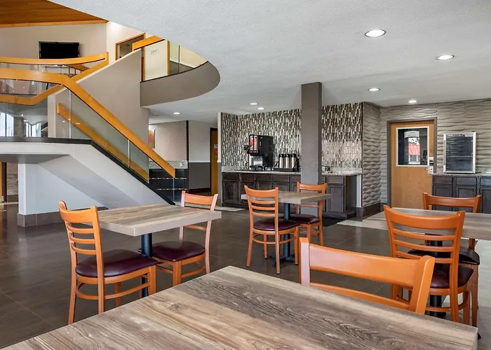 Econo Lodge Lafayette Near University