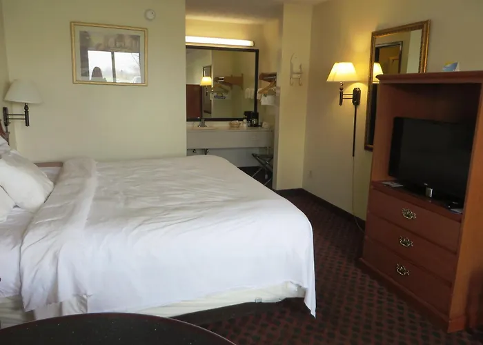 Days Inn By Wyndham Plainfield