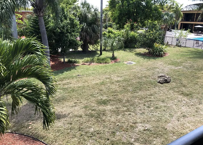 Travelodge By Wyndham Fort Myers Cape Coral
