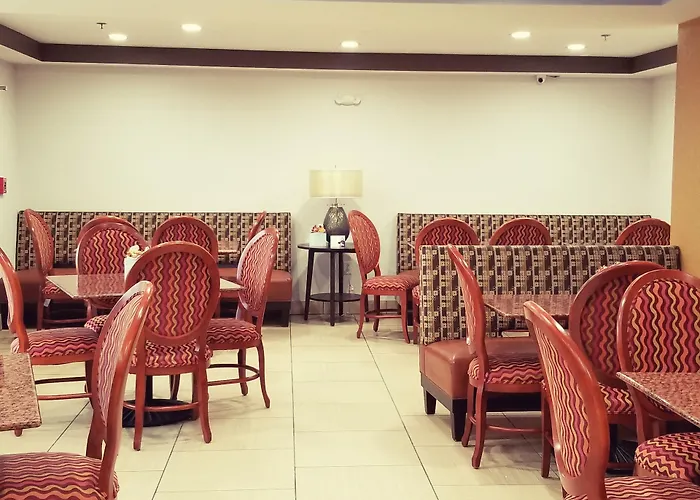 Travelodge By Wyndham Fort Wayne North