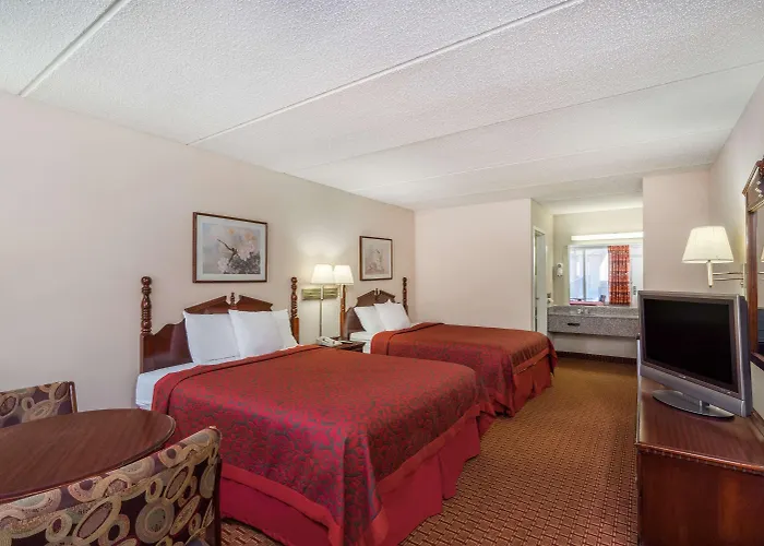 Days Inn By Wyndham Hurricane Mills