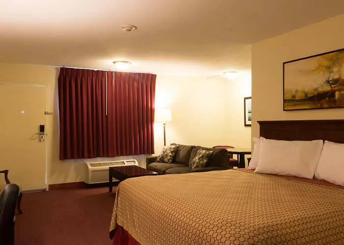 Marina Inn & Suites Chalmette-New Orleans