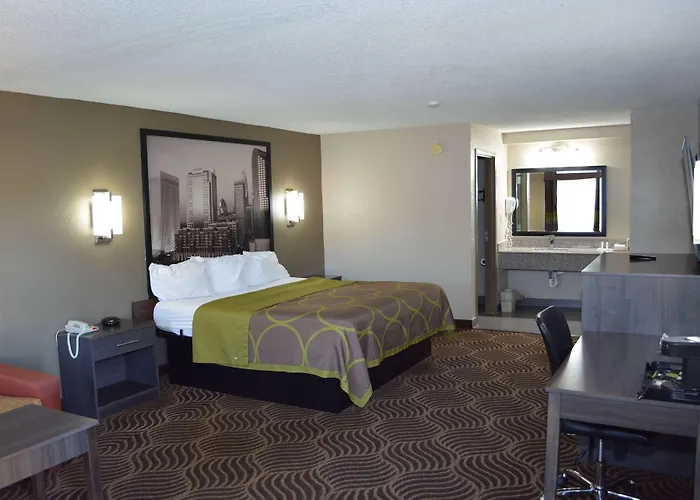 Super 8 By Wyndham Huntersville/Charlotte Area