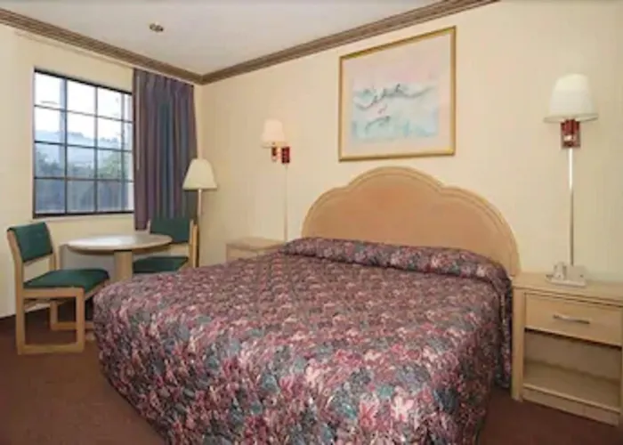 Econo Lodge Lexington Southeast