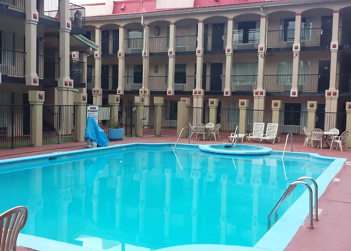 Super 8 By Wyndham College Park/Atlanta Airport West