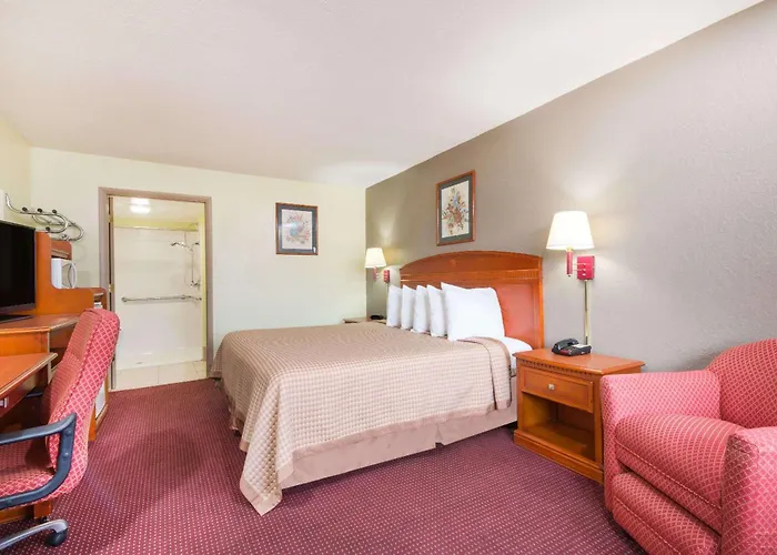 Days Inn By Wyndham Paintsville