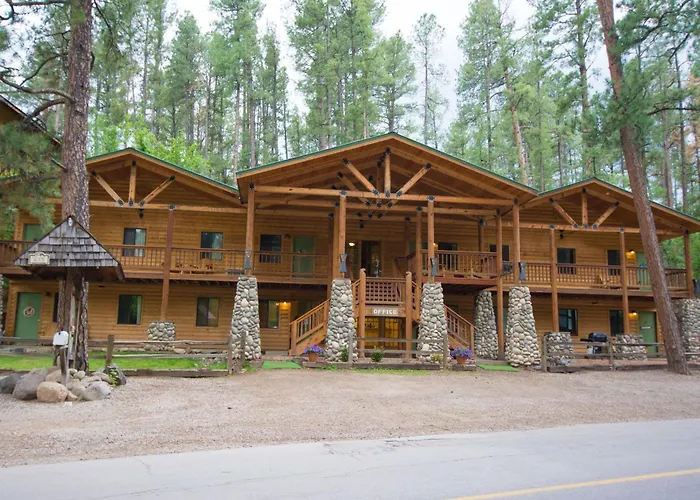 Upper Canyon Inn & Cabins