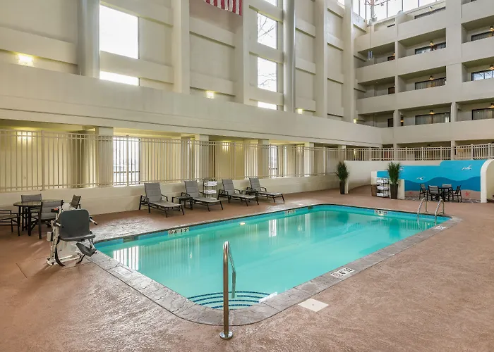 Crowne Plaza Indianapolis-Airport By Ihg
