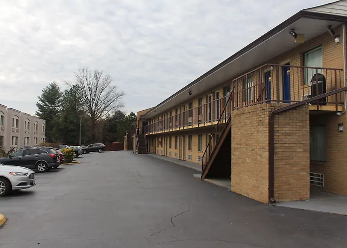 Americas Best Value Inn - Fredericksburg North