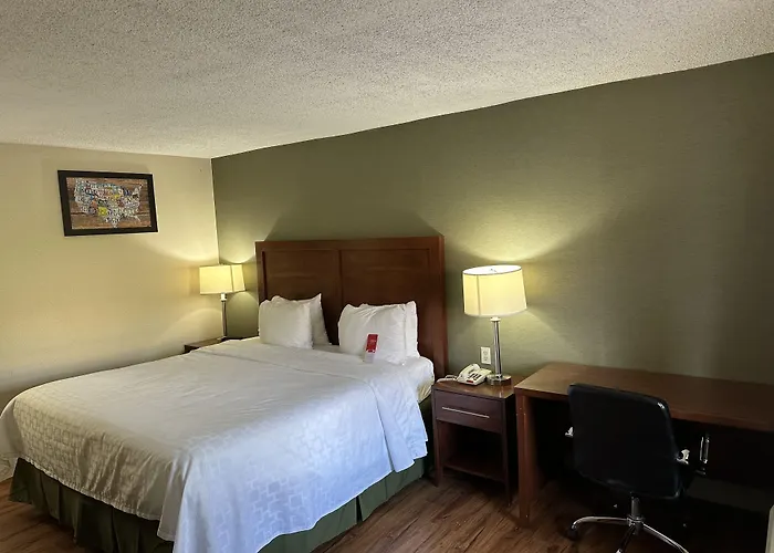 Econo Lodge Huntington - Barboursville University Area