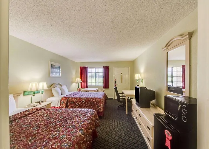 Econo Lodge Falfurrias Hwy 281