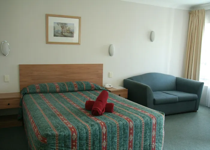 Colonial Court Motor Inn