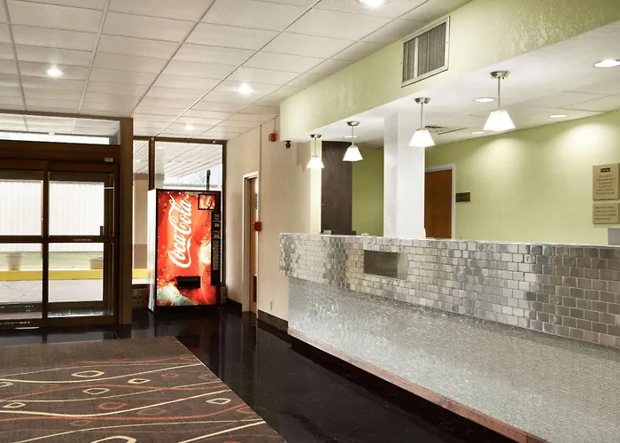 Travelodge By Wyndham Sturgis