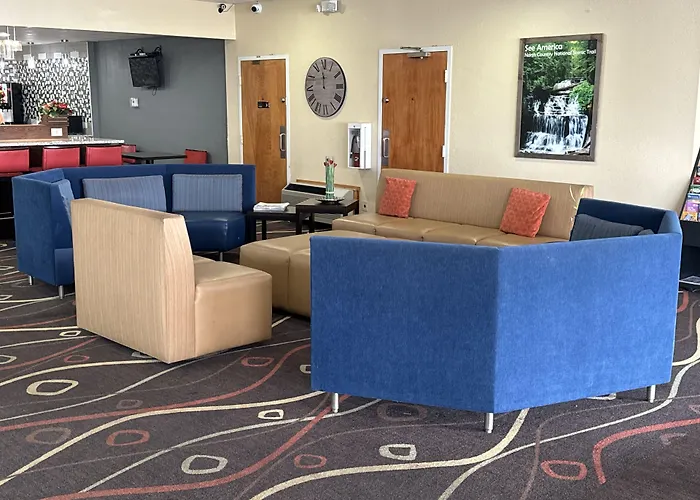 Travelodge By Wyndham Sturgis