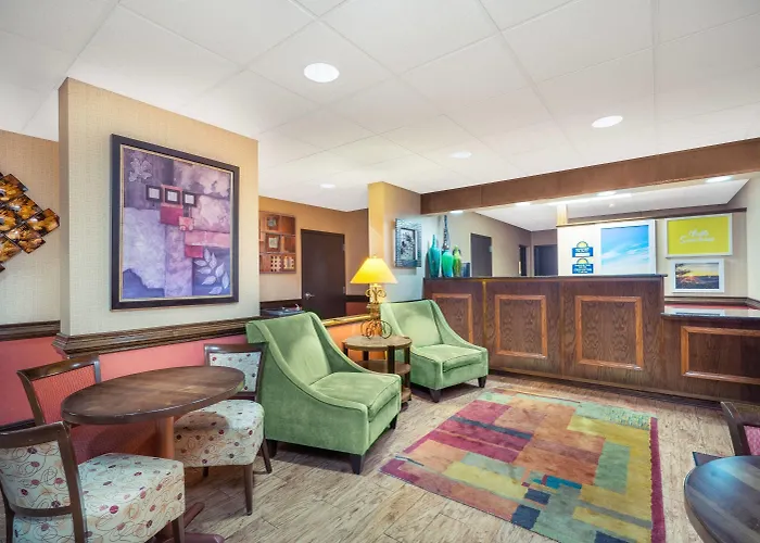 Days Inn By Wyndham Asheville Downtown North