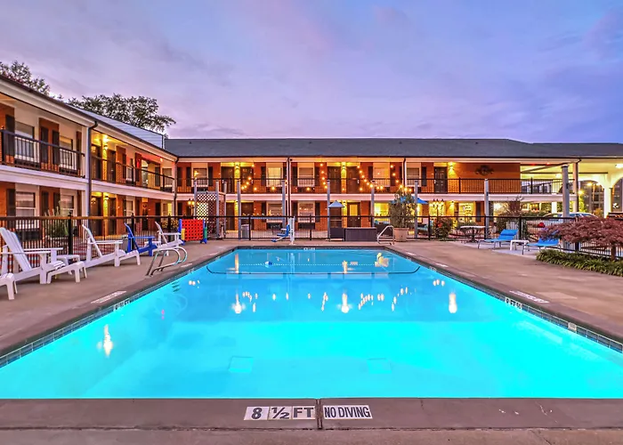 The Guest Lodge Gainesville