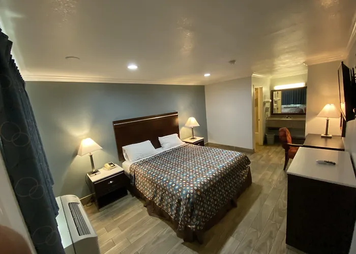 Welcome Inn Corona