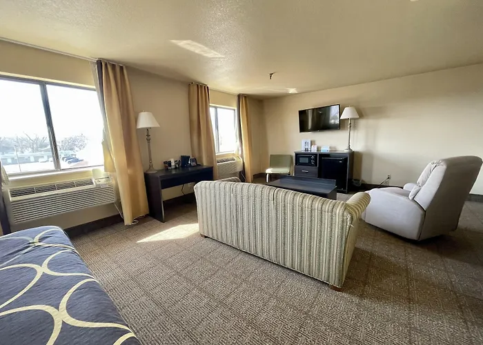 Super 8 By Wyndham Macon