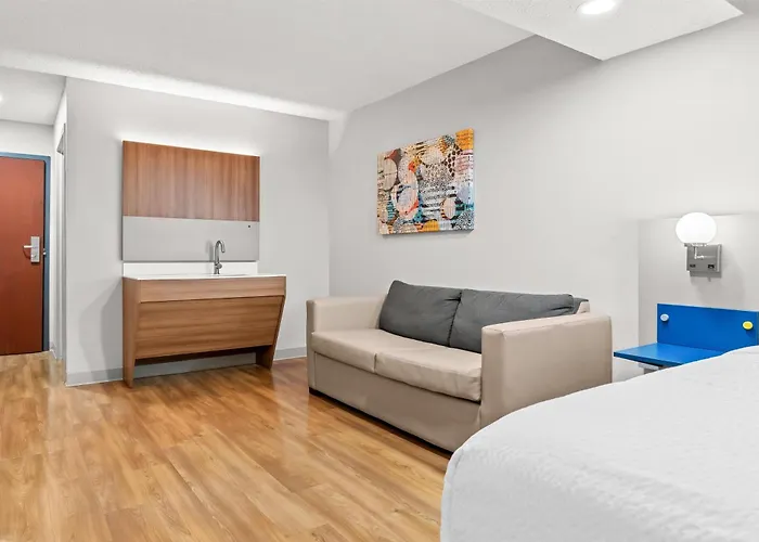 Microtel Inn And Suites - Salisbury