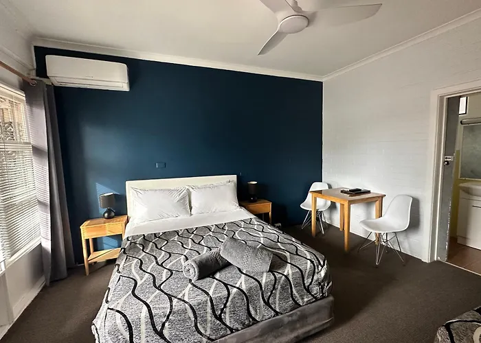 Beach House Mollymook