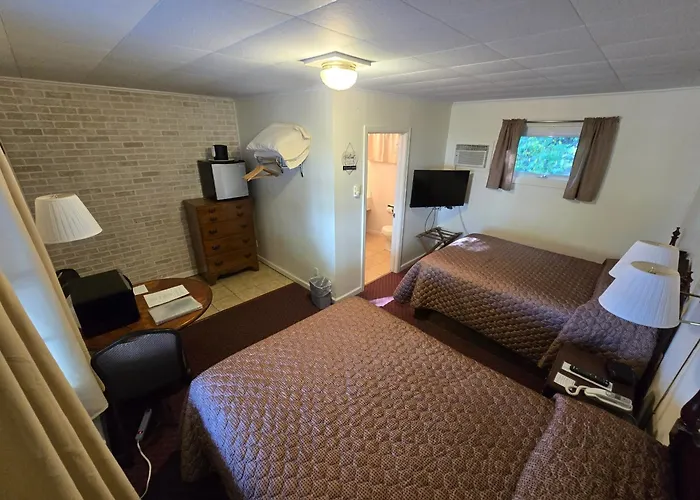 Lake View Motel