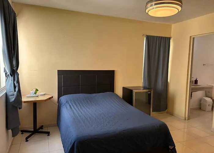 Consulado Suites