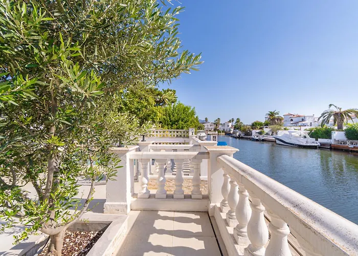 Apart-Rent Casa Flamicell 0042 Al Canal Con Piscina