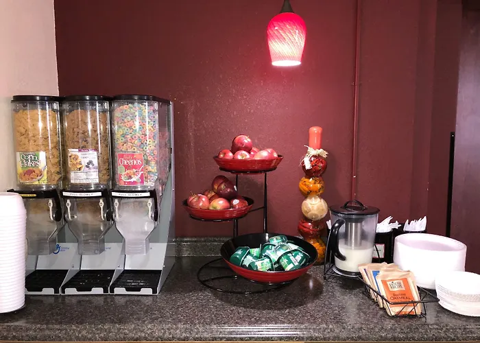 Ramada By Wyndham Harrisonburg