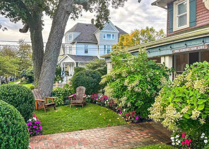 Spacious Home ~ 4 Blocks To Asbury Park Beach!