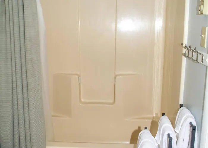 Winterplace Condos - Ski In Ski Out E104