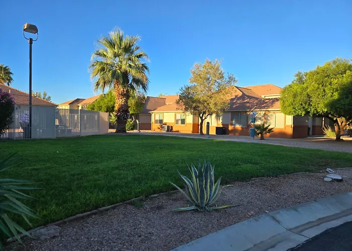 Mesquite Nevada Vacation Rental - Ground Level And Double Car Garage