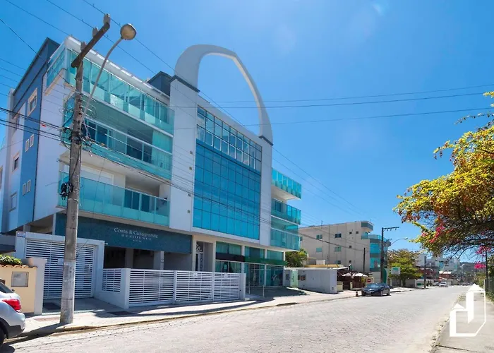 Lindo apartamento vista mar com 02 suítes