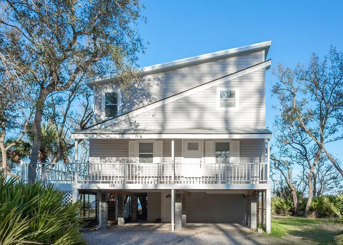 Private Beach - Ocean Front On Coffin Point