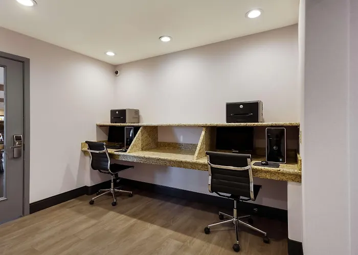 Best Western Inn & Suites Lemoore