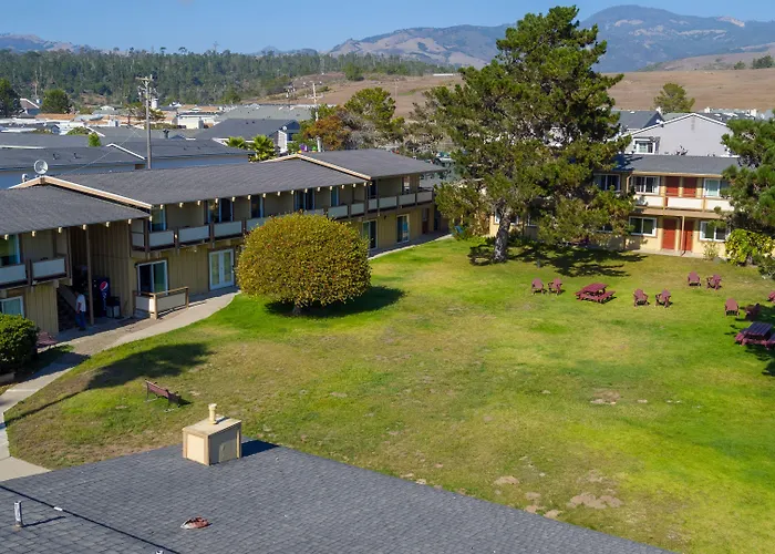 Silver Surf Motel