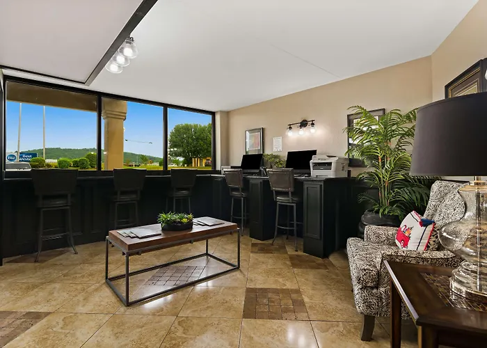 Best Western Windsor Suites